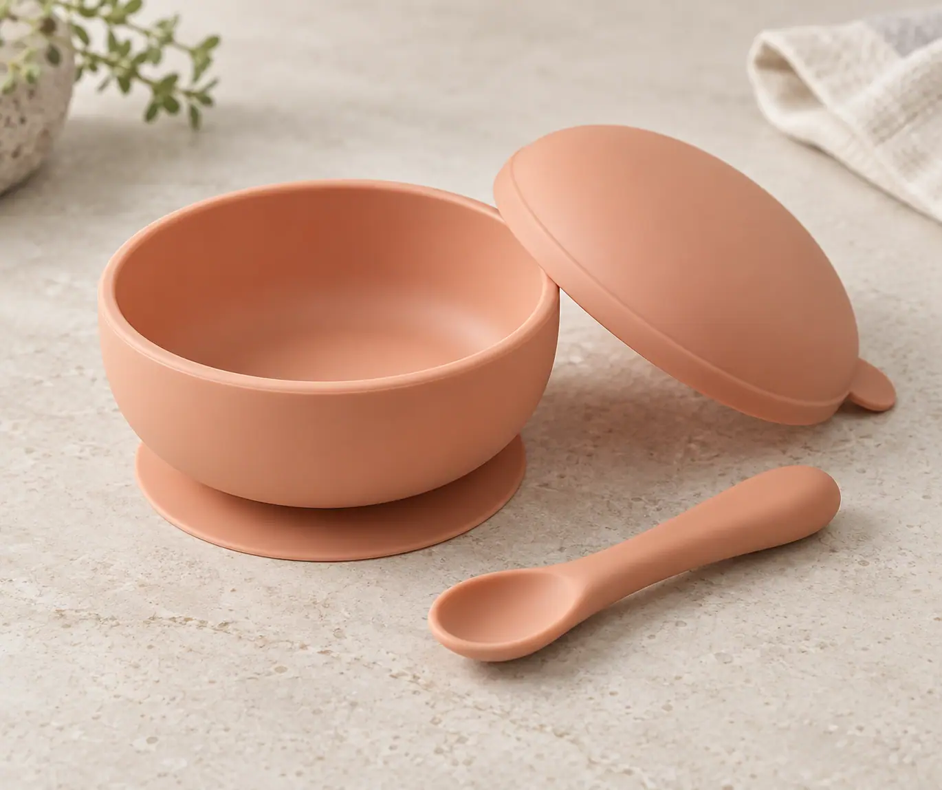 Custom Silicone Suction Bowl with Lid